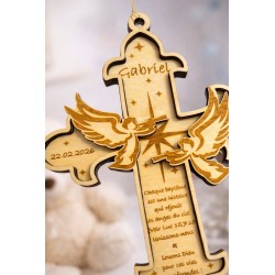 Croix de baptême personnalisée en bois – souvenir de baptême avec prénom